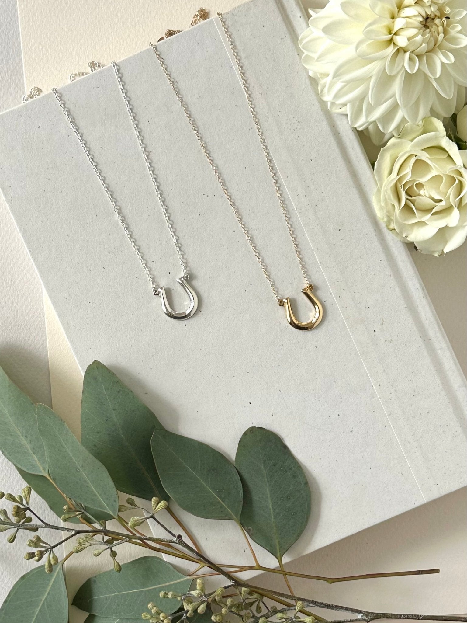 SILVER GEO HORSESHOE NECKLACE - Sarah Cecelia Jewelry & Metal Goods