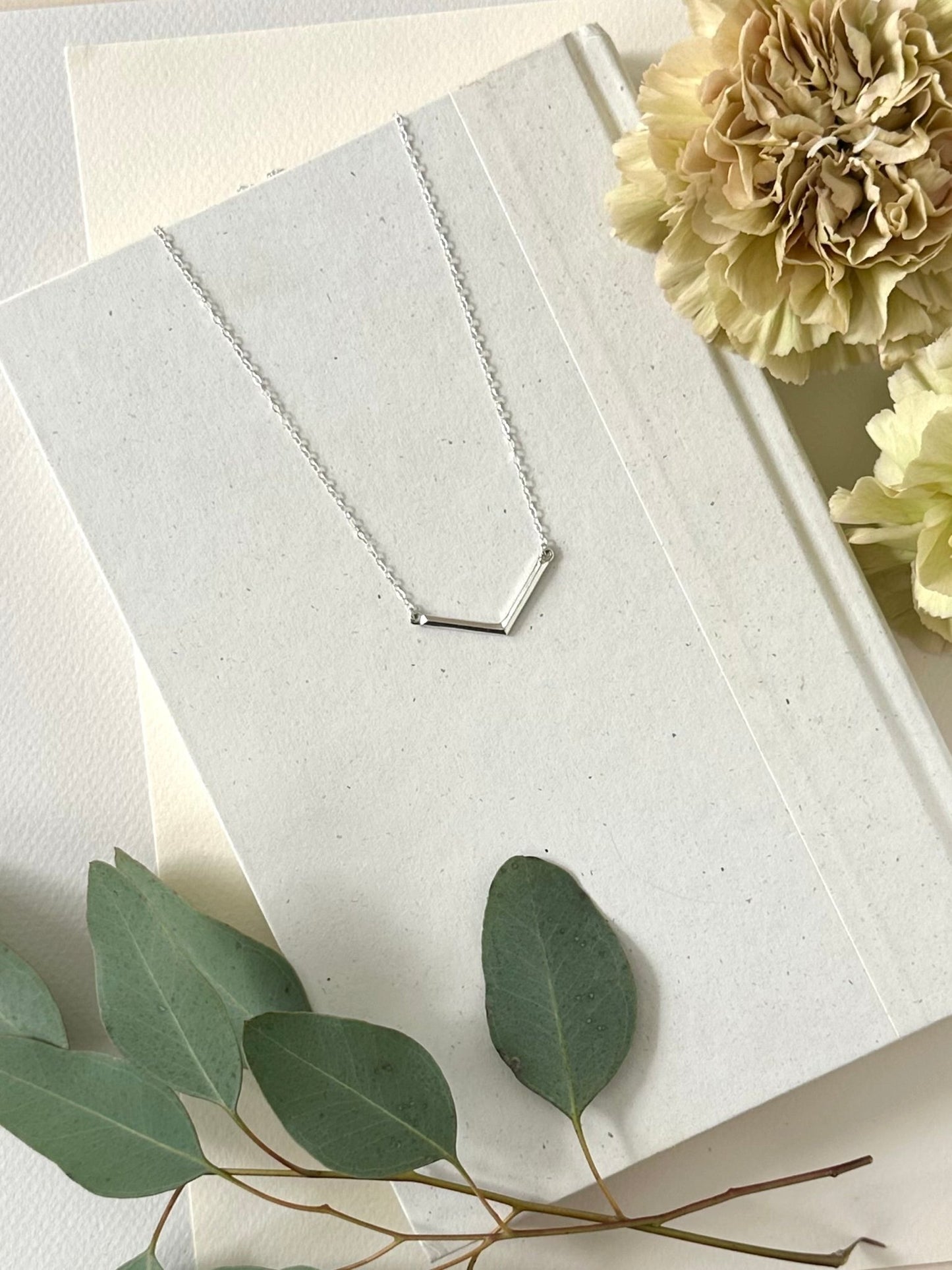 SILVER GEO V BAR NECKLACE - Sarah Cecelia Jewelry & Metal Goods