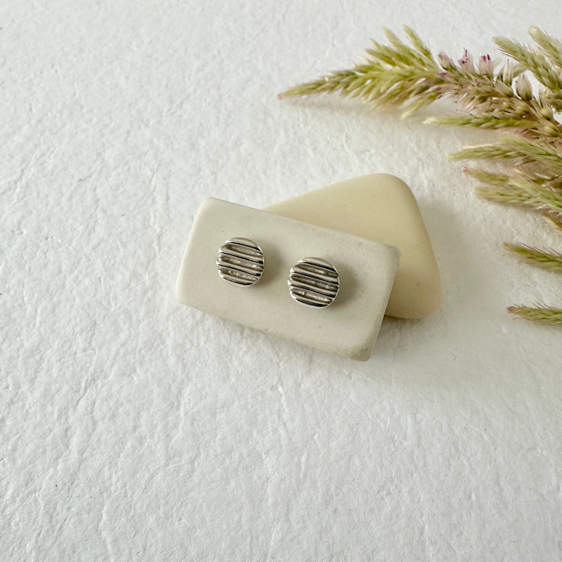 SILVER SCALA DISC STUDS - Sarah Cecelia Jewelry & Metal Goods