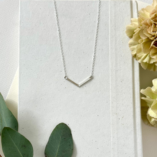 SILVER GEO V BAR NECKLACE