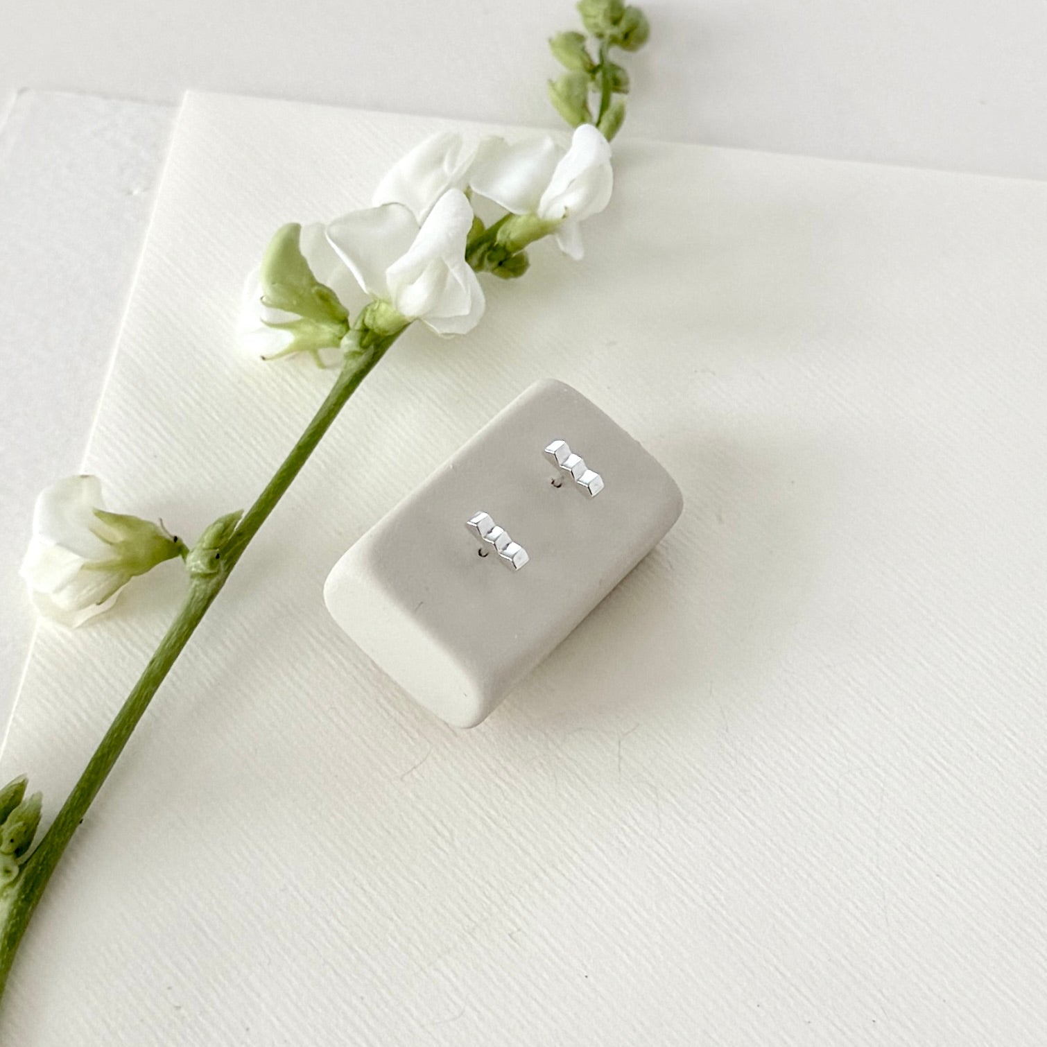 SILVER POINTE MINI BAR STUDS - Sarah Cecelia Jewelry & Metal Goods